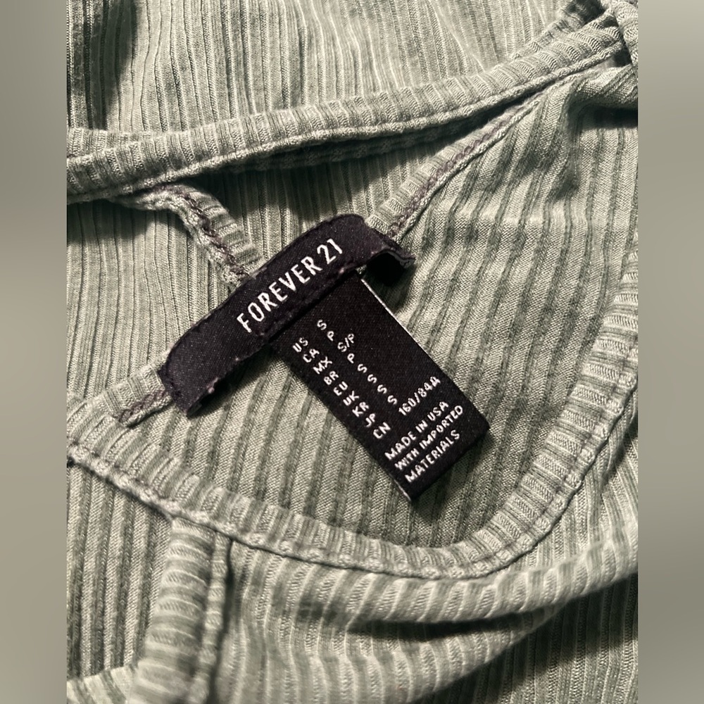 Green Ribbed Top - Picture 3 of 3